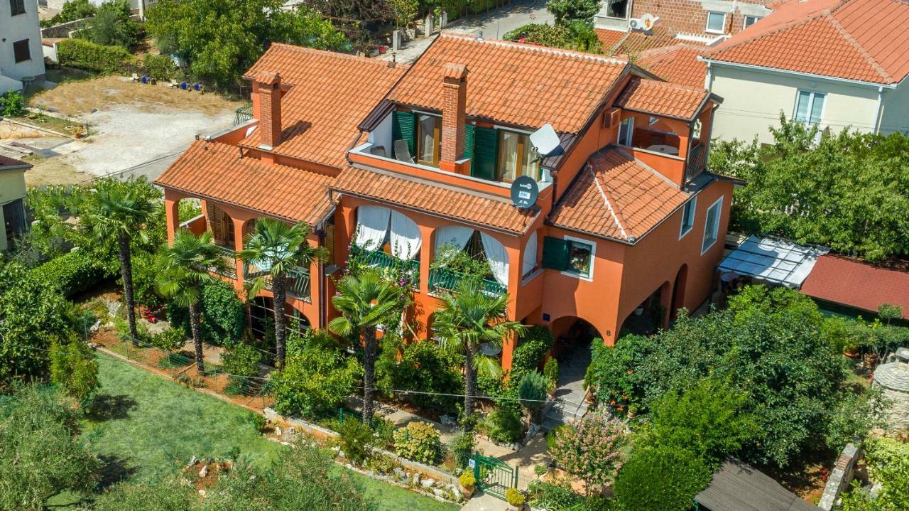 Apartments Mirjana Новиград Экстерьер фото